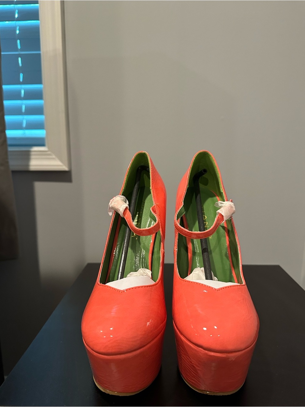 Liliana Coral Patent Platform Mary Jane Pumps